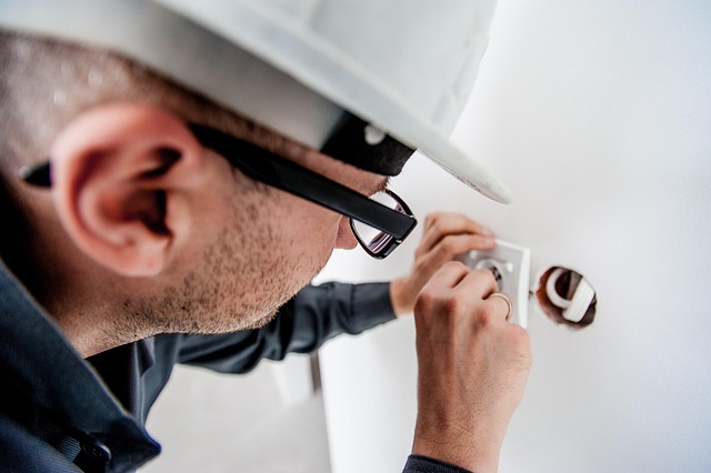 Pro Tips for Patching and Repainting Damaged Walls