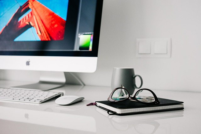 Turning a Spare Room into a Stylish Home Office