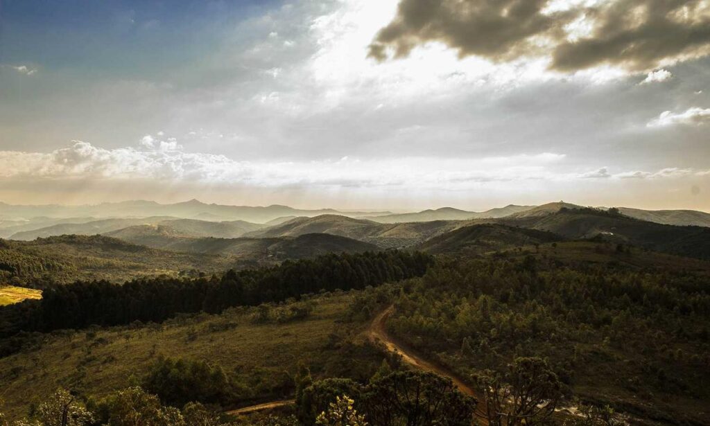 why lerakuty cave water so clear
